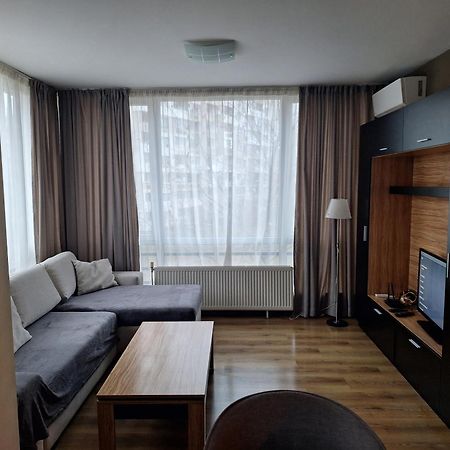 Apartments Mladost 1A صوفيا المظهر الخارجي الصورة